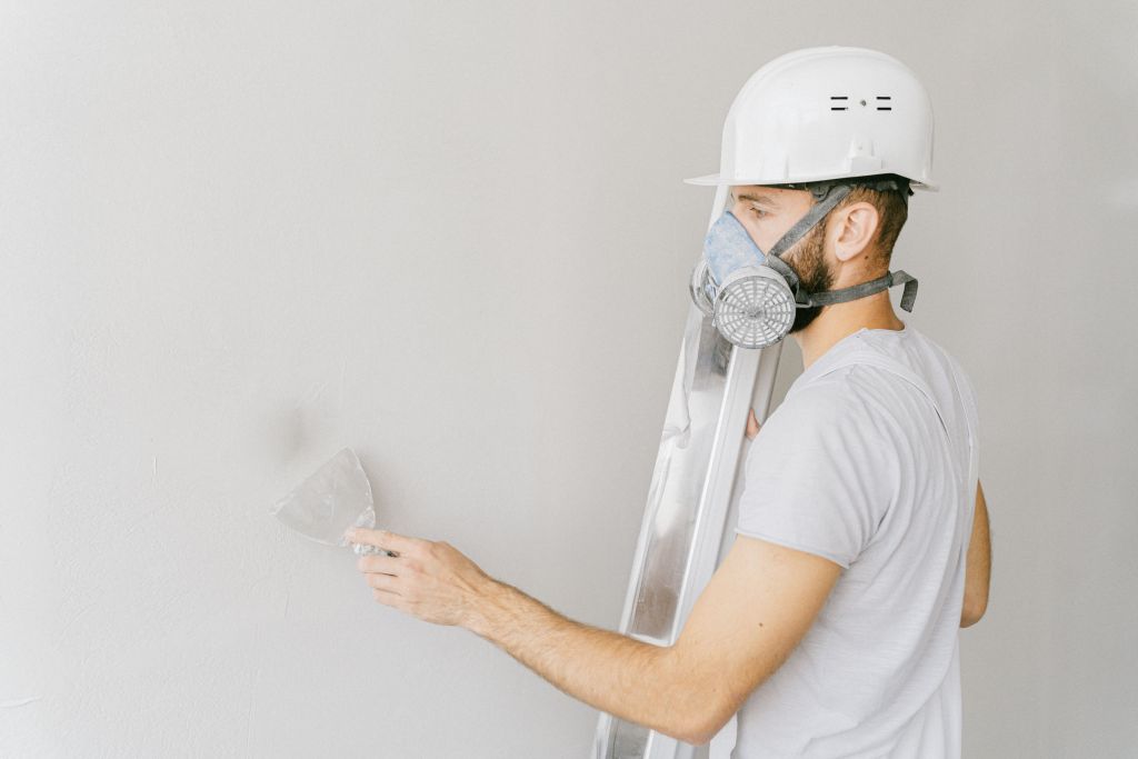 Plaster Repairs & Refurbishment​